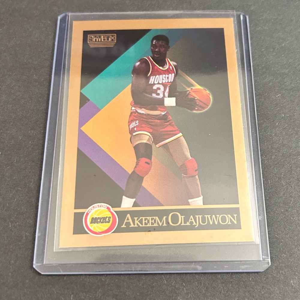 SKYBOX Basketball 1990 “Akeem” Olajuwon Error Card